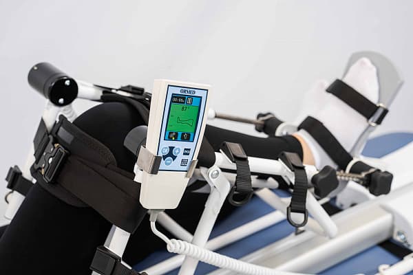 Механотерапия нижних конечностей на аппарате FLEX-F01BP (коленный и тазобедренный сустав)